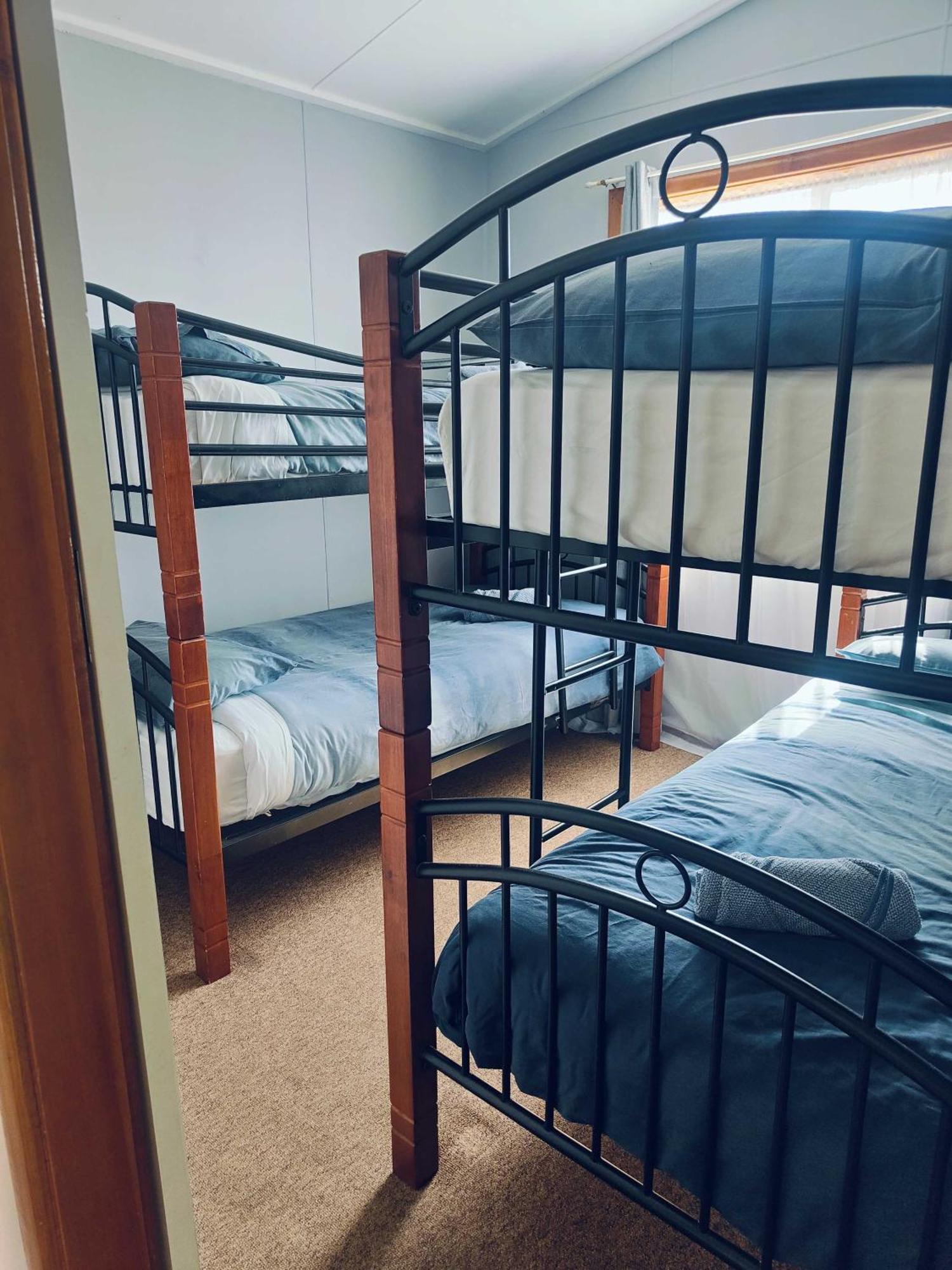 Kalgan River Chalets And Caravan Park Екстер'єр фото
